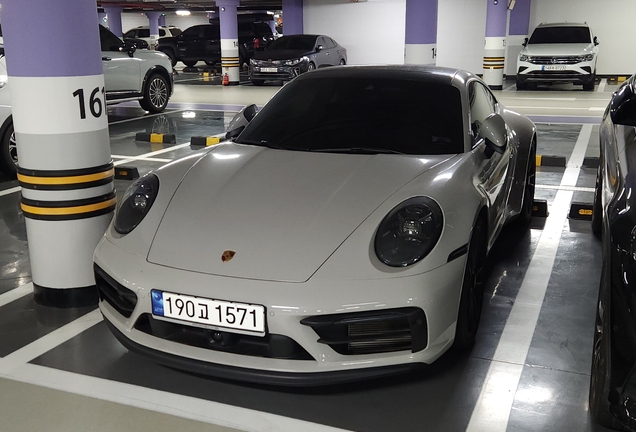 Porsche 992 Carrera 4 GTS MkI