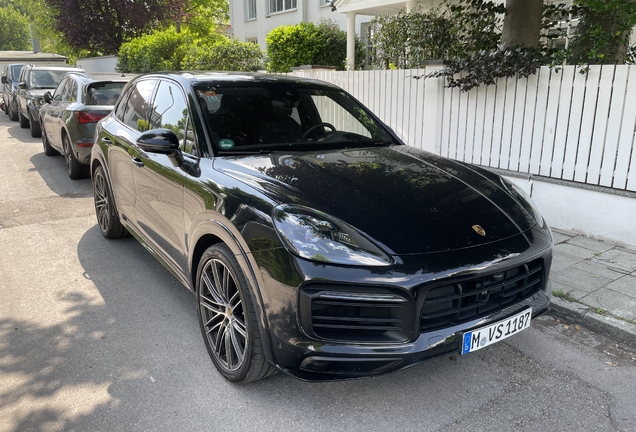 Porsche 9YA Cayenne GTS MkI