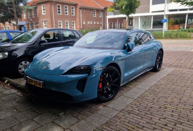 Porsche Taycan GTS Sport Turismo