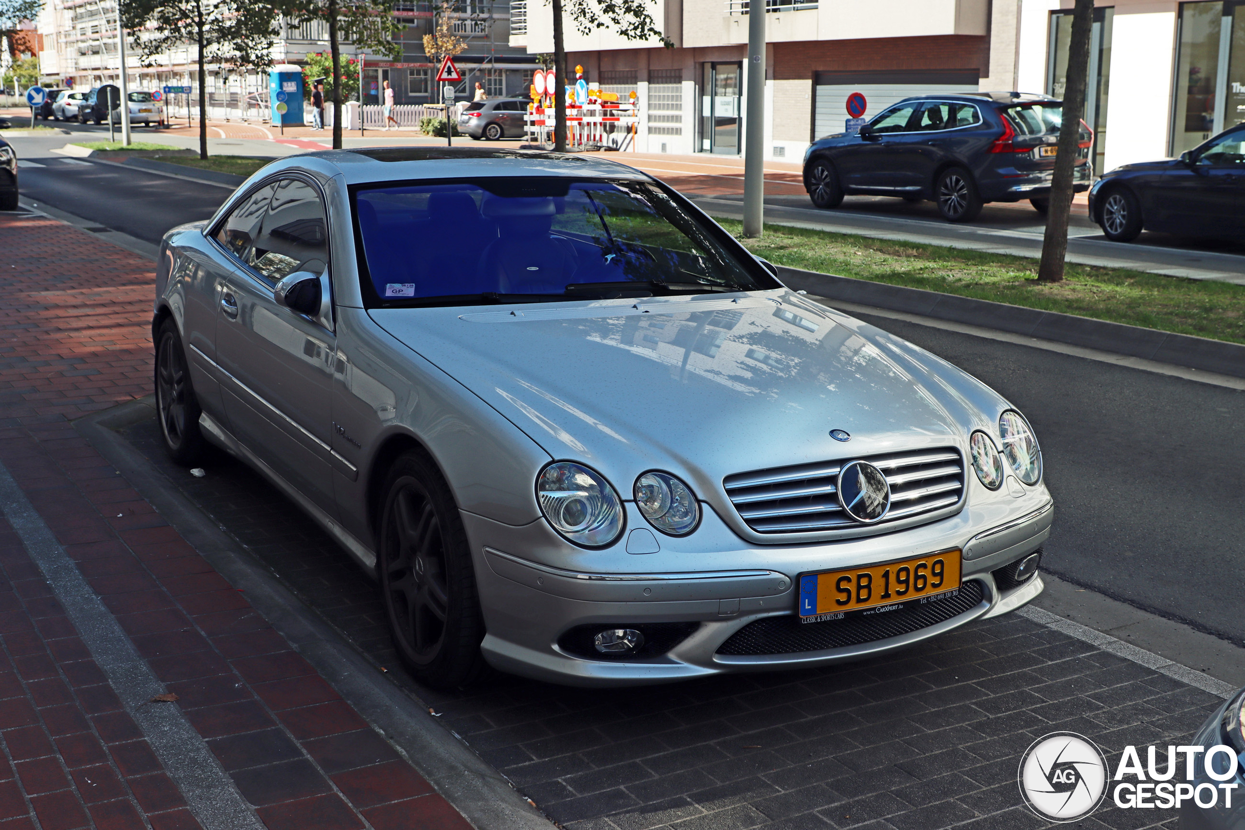 Knokke krijgt bezoek van een vergeten V12