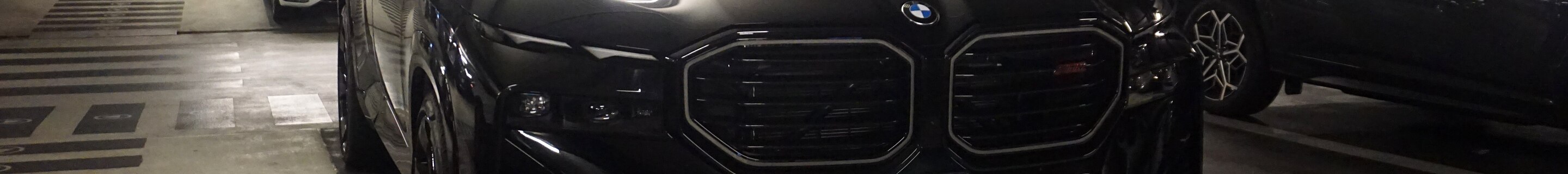 BMW XM G09