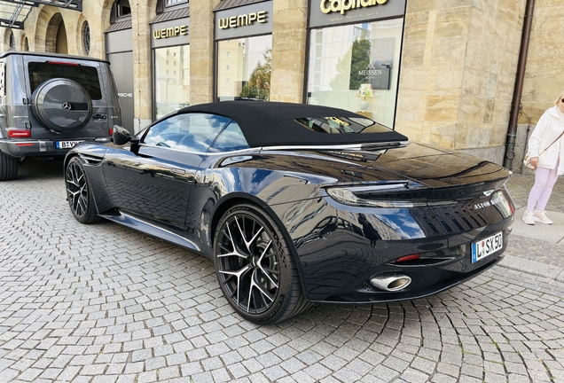 Aston Martin DB12 Volante