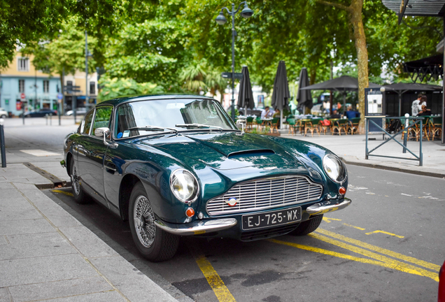 Aston Martin DB6 Superleggera