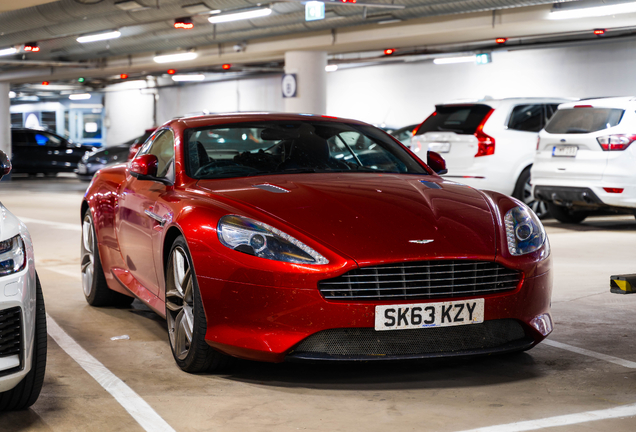 Aston Martin DB9 2013