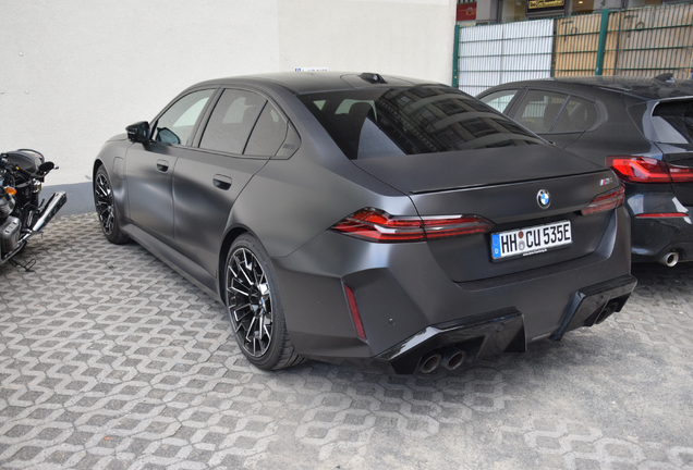 BMW M5 G90
