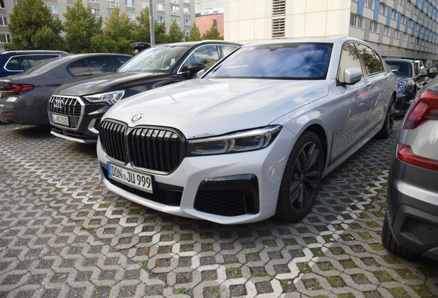 BMW M760Li xDrive 2019