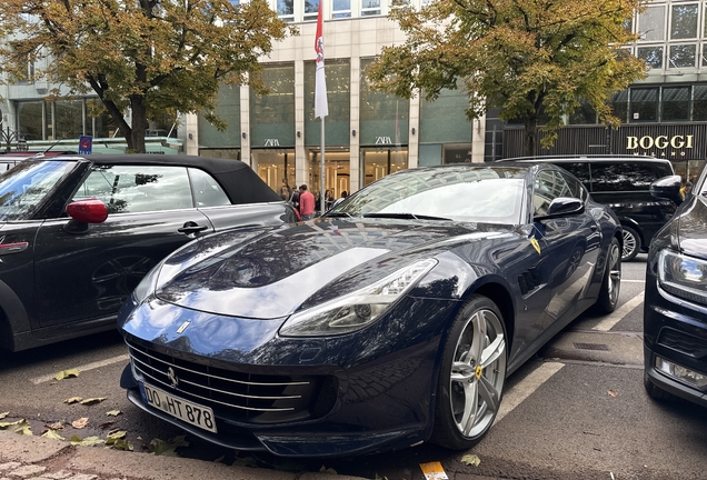 Ferrari GTC4Lusso