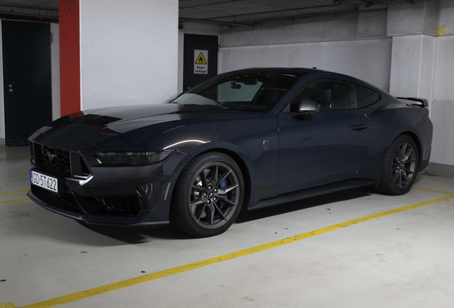 Ford Mustang Dark Horse 2024