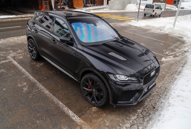 Jaguar F-PACE SVR