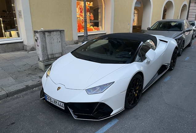 Lamborghini Huracán LP640-4 EVO Spyder