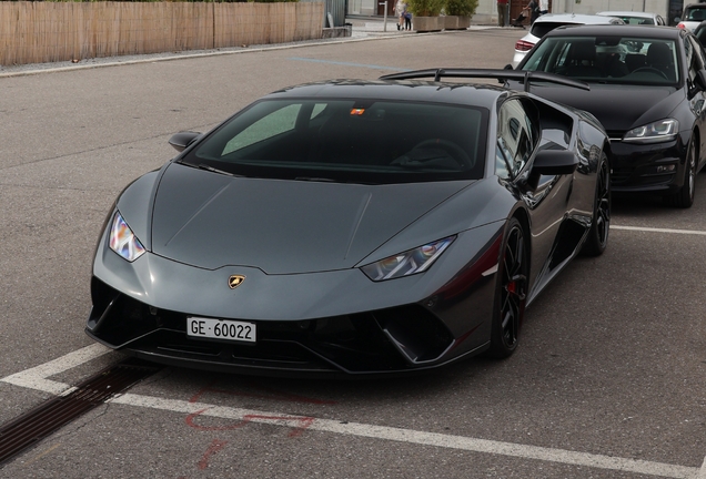 Lamborghini Huracán LP640-4 Performante