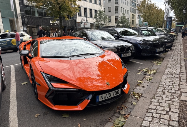 Lamborghini Revuelto