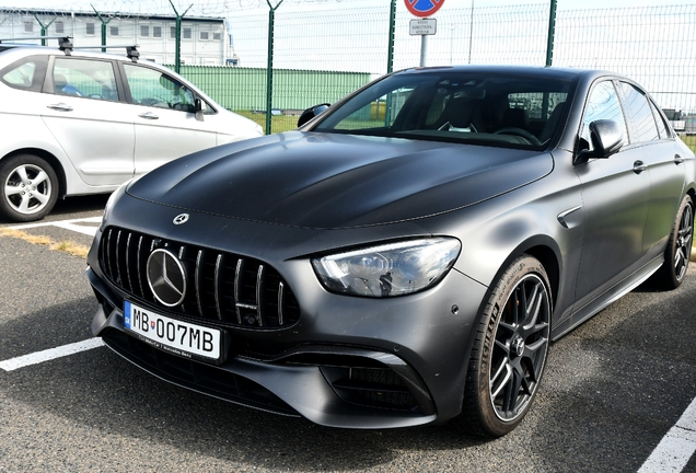 Mercedes-AMG E 63 S W213 Final Edition