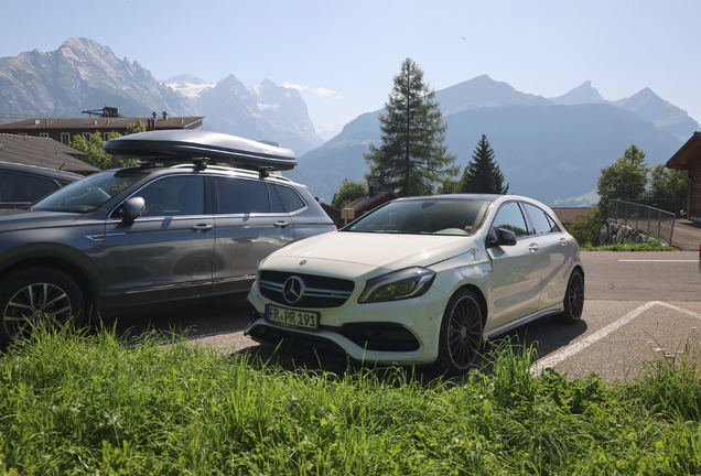 Mercedes-AMG A 45 W176 2015