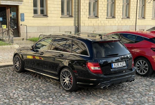 Mercedes-Benz C 63 AMG Estate Edition 125