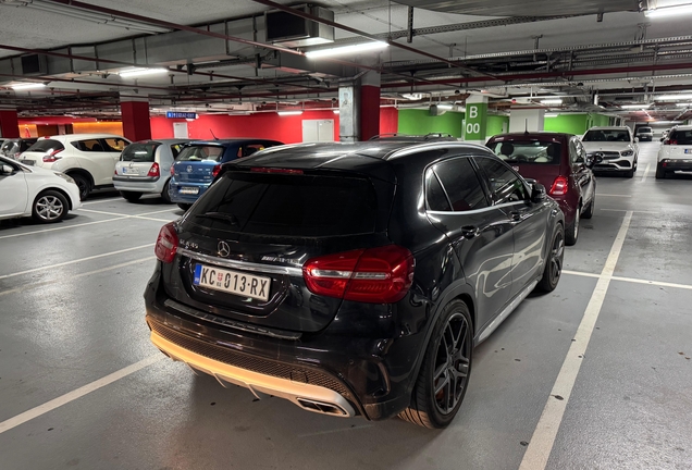 Mercedes-Benz GLA 45 AMG X156