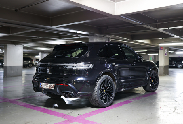Porsche 95B Macan GTS MkIII
