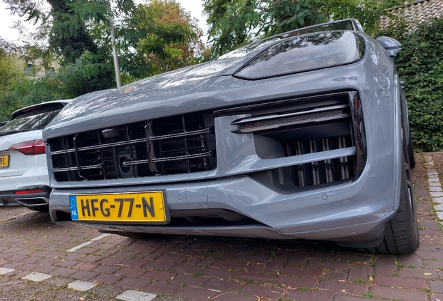 Porsche 9YA Cayenne Turbo E-Hybrid