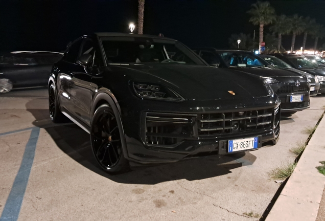 Porsche Cayenne Coupé Turbo E-Hybrid