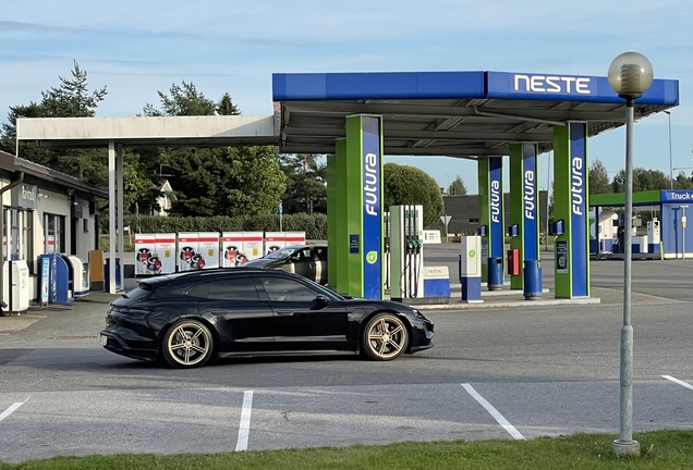 Porsche Taycan GTS Sport Turismo