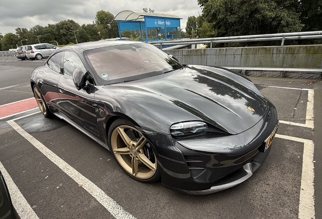 Porsche Taycan Turbo S