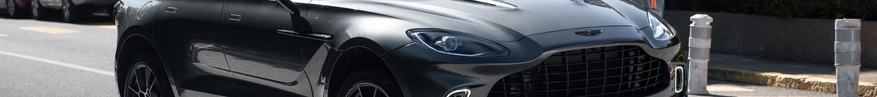 Aston Martin DBX