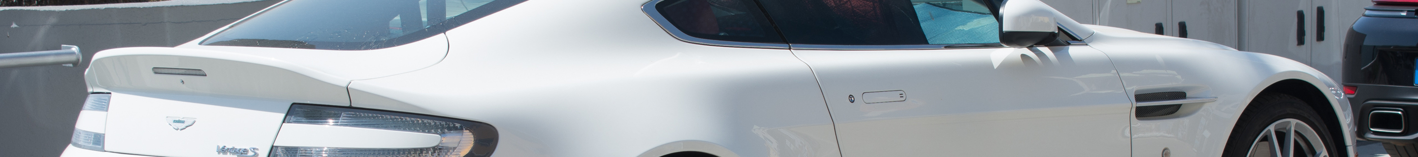 Aston Martin V8 Vantage S