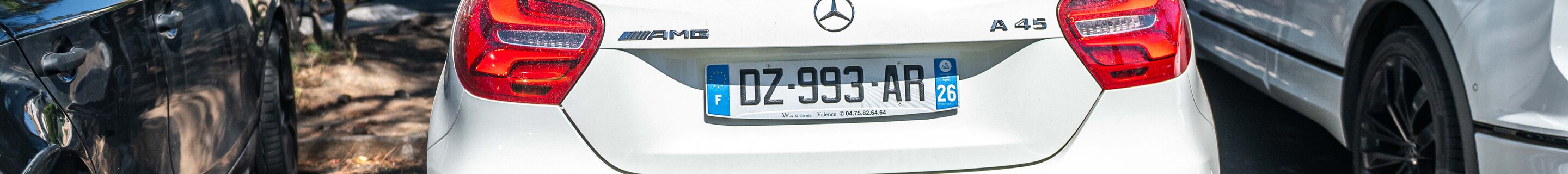 Mercedes-AMG A 45 W176 2015