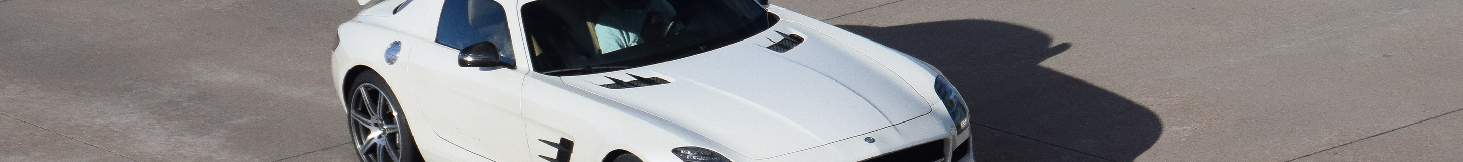 Mercedes-Benz SLS AMG