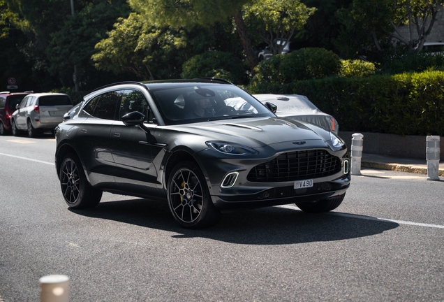 Aston Martin DBX