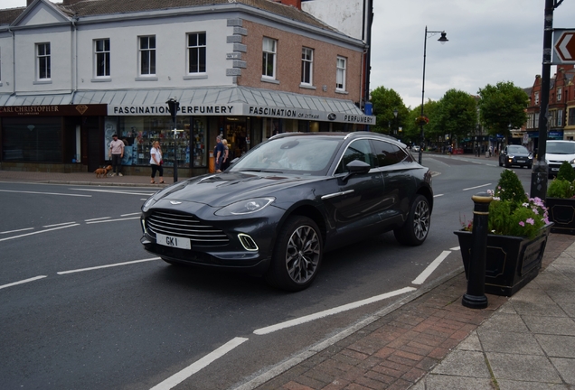 Aston Martin DBX