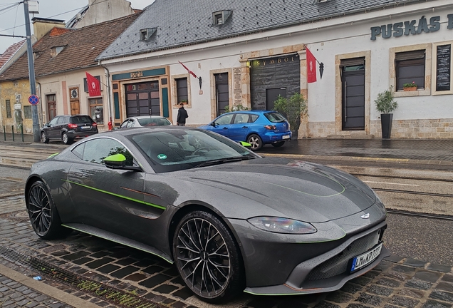 Aston Martin V8 Vantage 2018