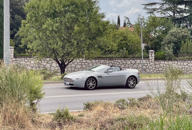Aston Martin V8 Vantage Roadster