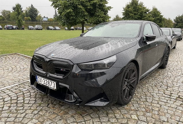 BMW M5 G90