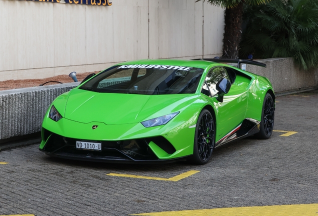 Lamborghini Huracán LP640-4 Performante