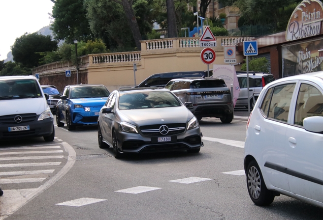 Mercedes-AMG A 45 W176 2015