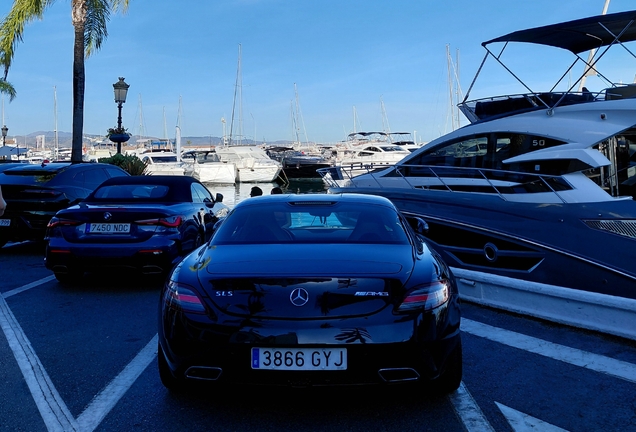 Mercedes-Benz SLS AMG