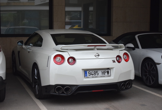 Nissan GT-R 2013