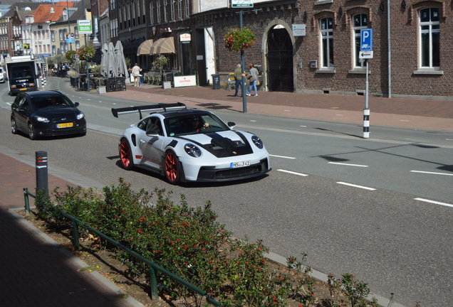 Porsche 992 GT3 RS MkI Weissach Package