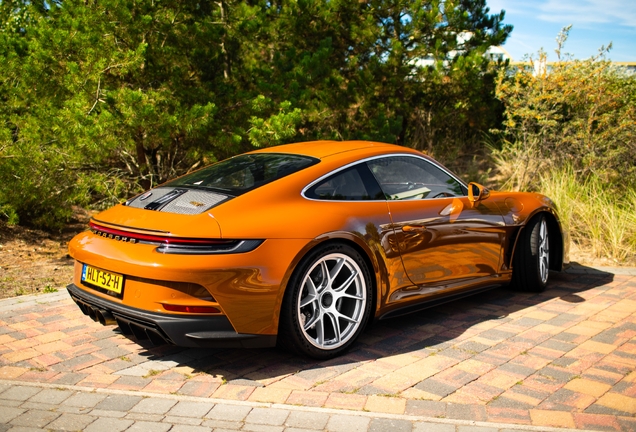 Porsche 992 S/T