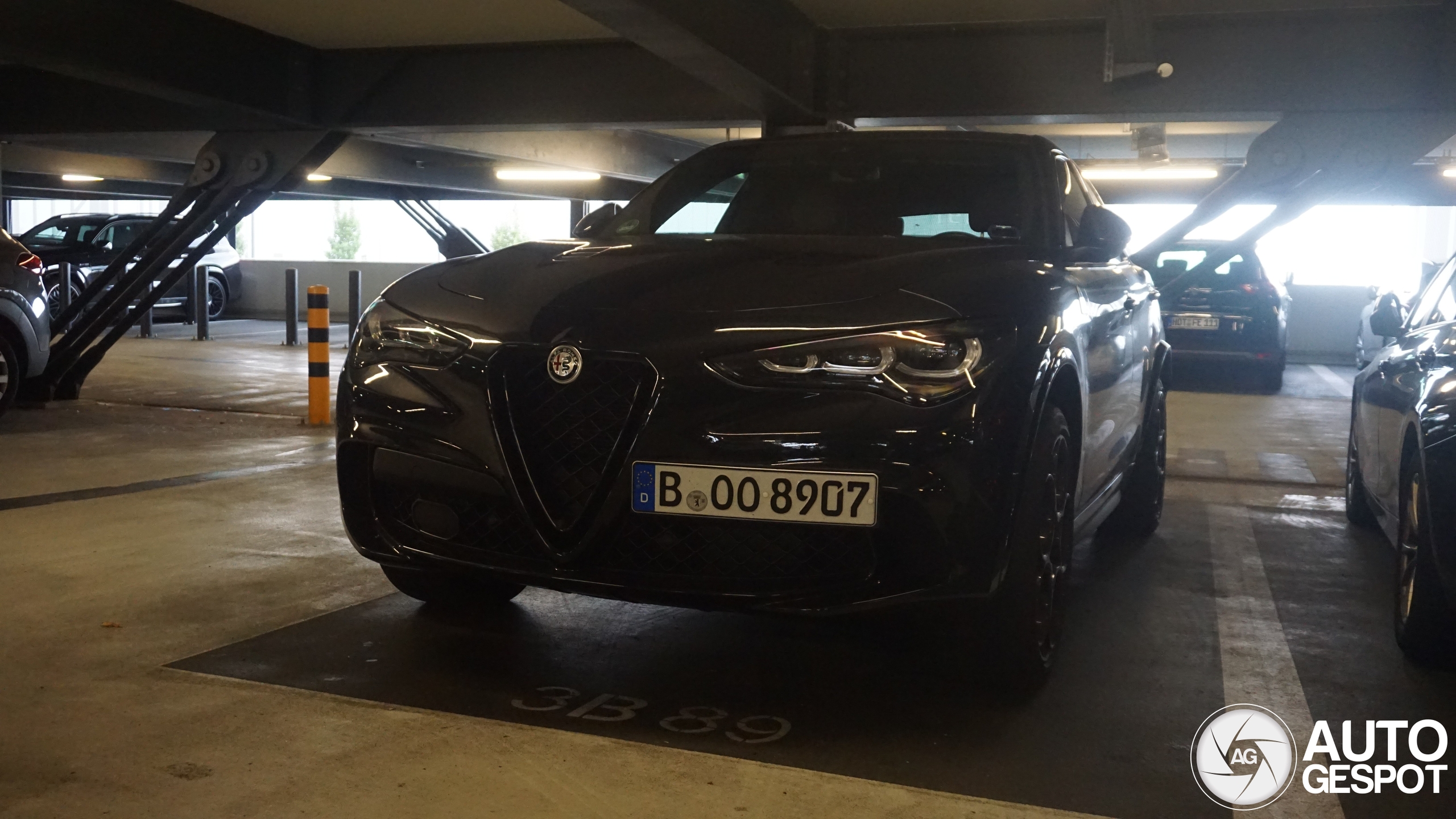 Alfa Romeo Stelvio Quadrifoglio 2023