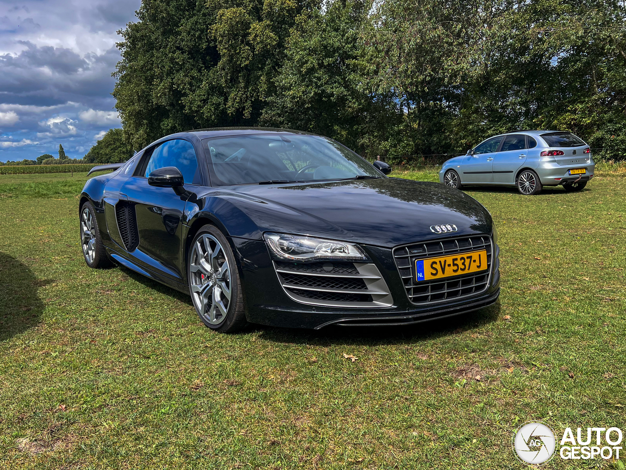 Audi R8 V10
