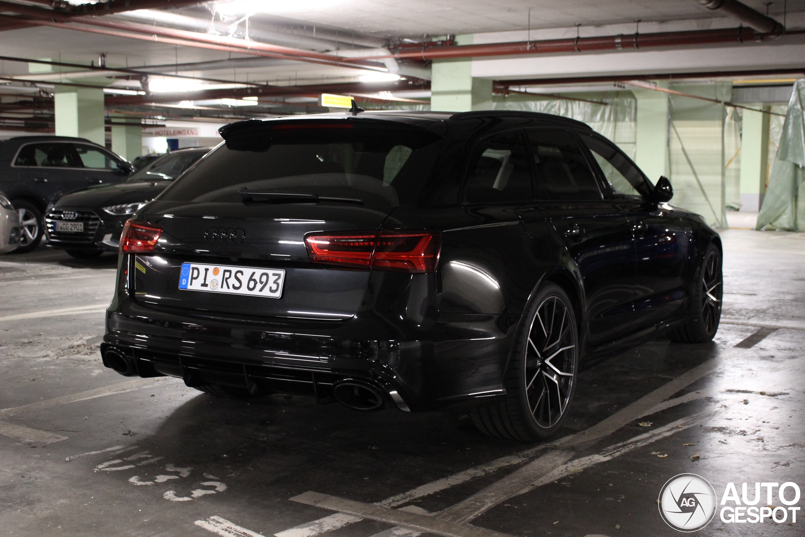 Audi RS6 Avant C7 2015
