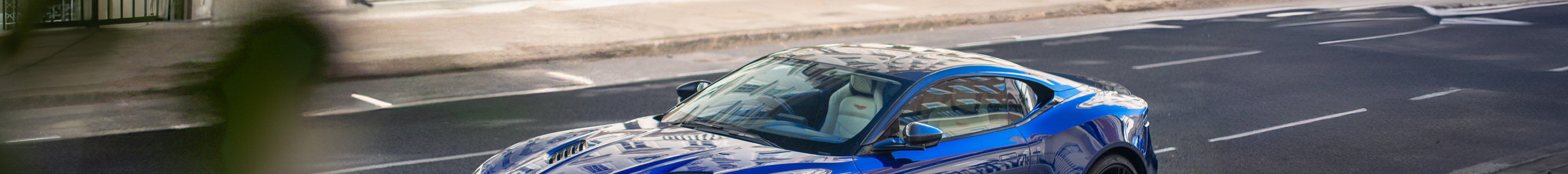 Aston Martin DBS Superleggera