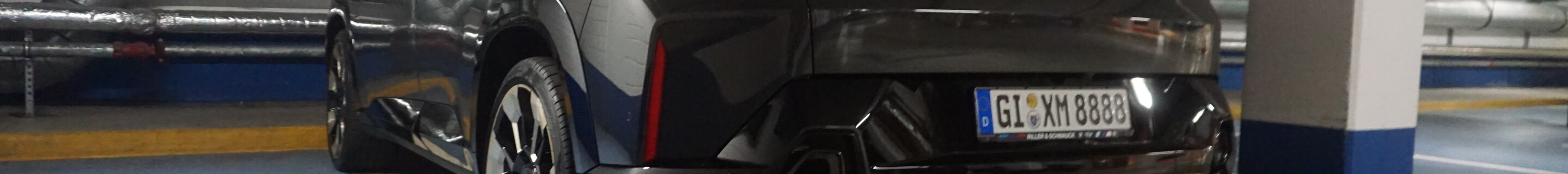 BMW XM G09
