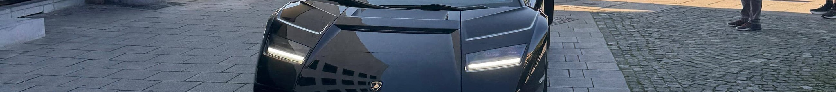 Lamborghini Countach LPI 800-4