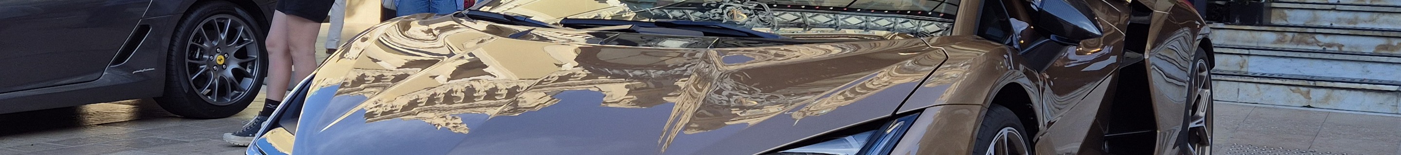 Lamborghini Revuelto