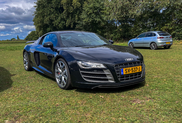 Audi R8 V10