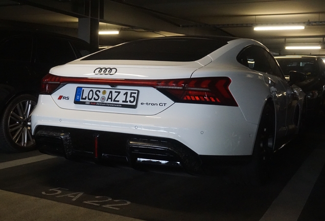Audi RS E-Tron GT 2025