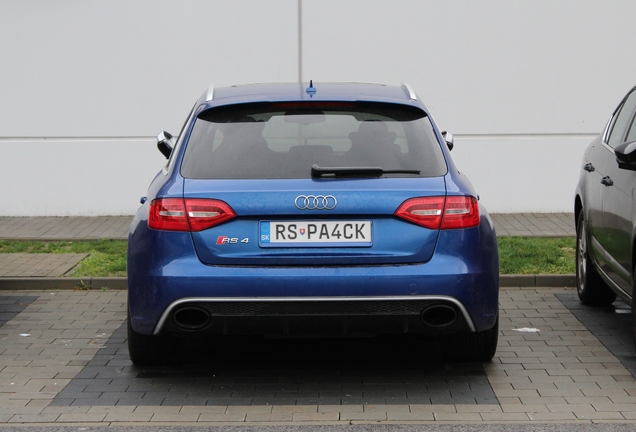 Audi RS4 Avant B8